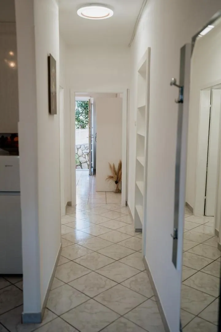 Villa Palma Mali Losinj Guest house